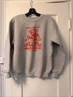 HUNTER BELL Gray Crewneck Sweatshirt with Red Polo Club Graphic
